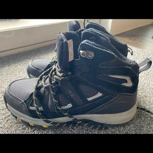 Kids waterproof outdoor shoes